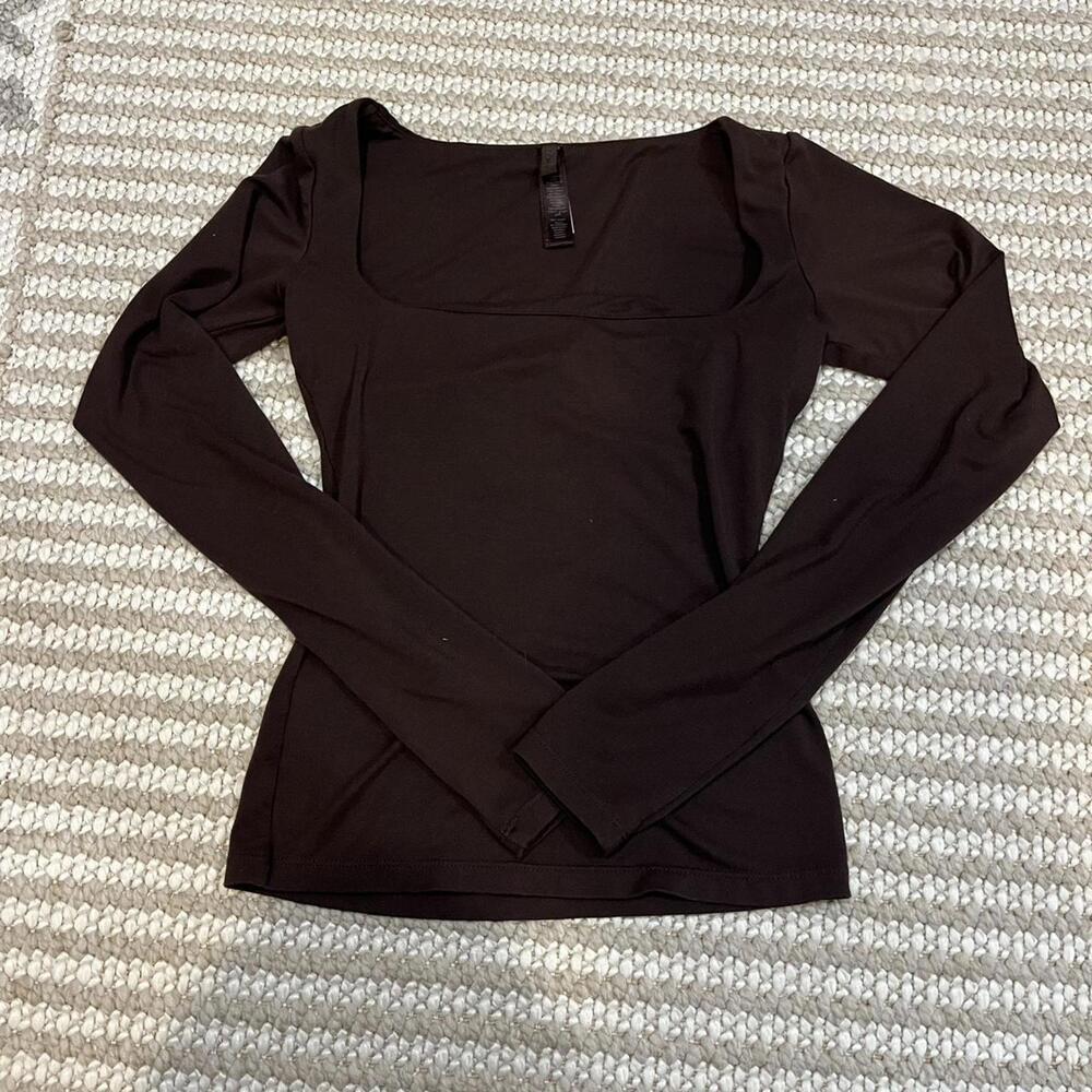 Skims Smooth Layers Square Neck Top in Espresso - Picture 3 of 6